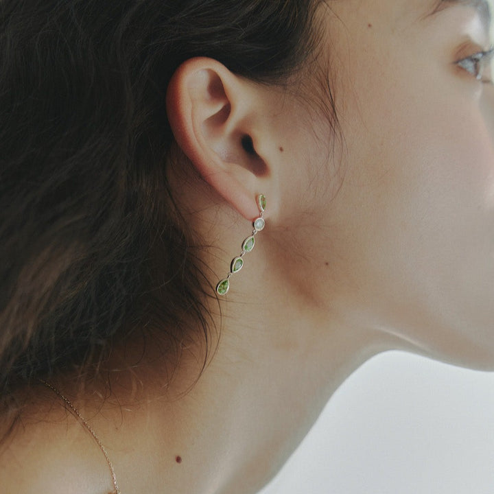 K10YG ペリドット Drop Pierced Earring