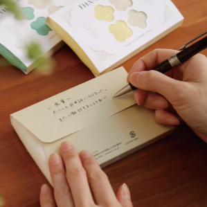 酵素洗顔料と今治ハンカチの贈りもの