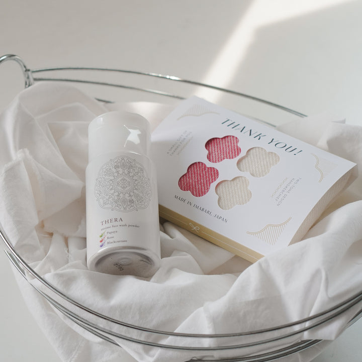 酵素洗顔料と今治ハンカチの贈りもの