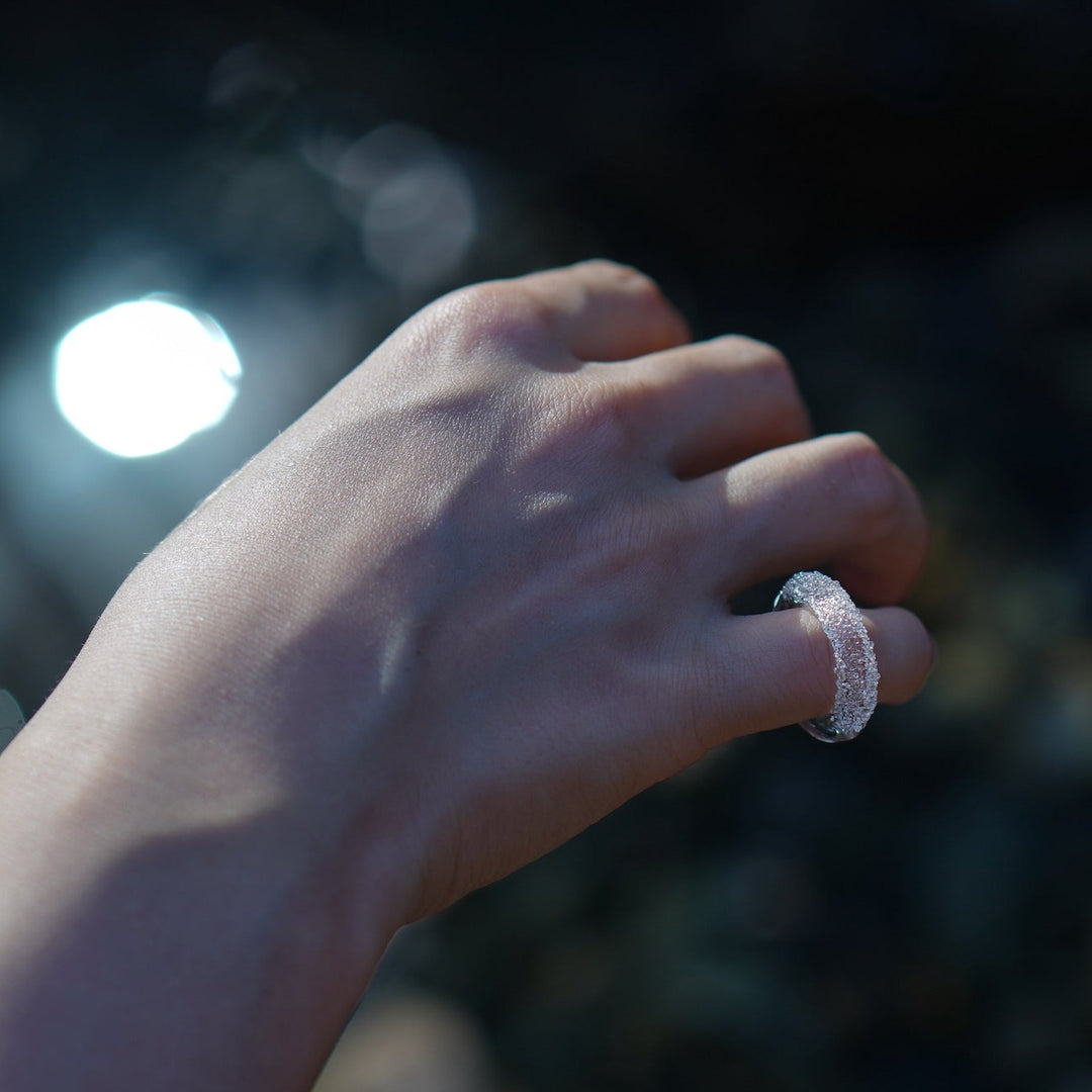 光を透かして煌めくガラス細工のいやーカフ・リング / トゥインクル