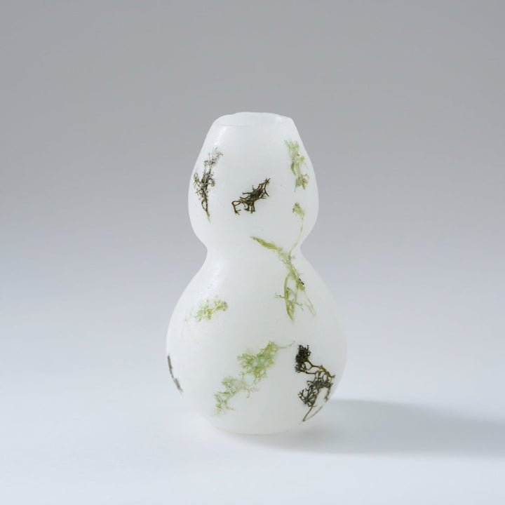 天然精油の香りを楽しめる 蝋素材のフラワーベース