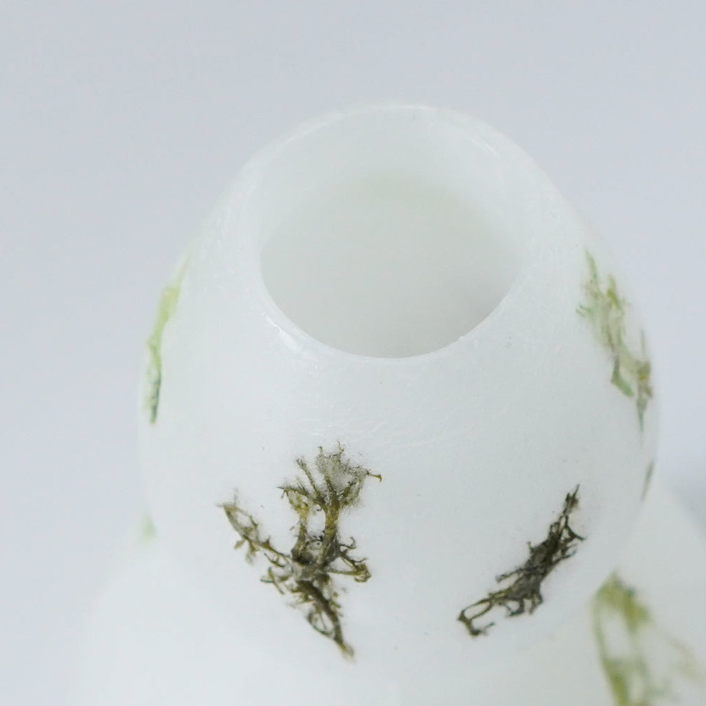 天然精油の香りを楽しめる 蝋素材のフラワーベース