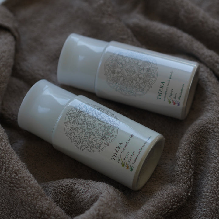 酵素洗顔料と今治ハンカチの贈りもの