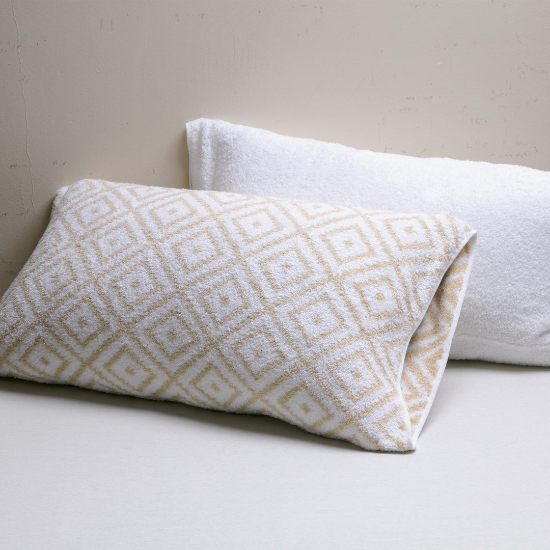 今治タオルの伝統技術から生まれた肌に優しい枕カバー  4色【CUOL】