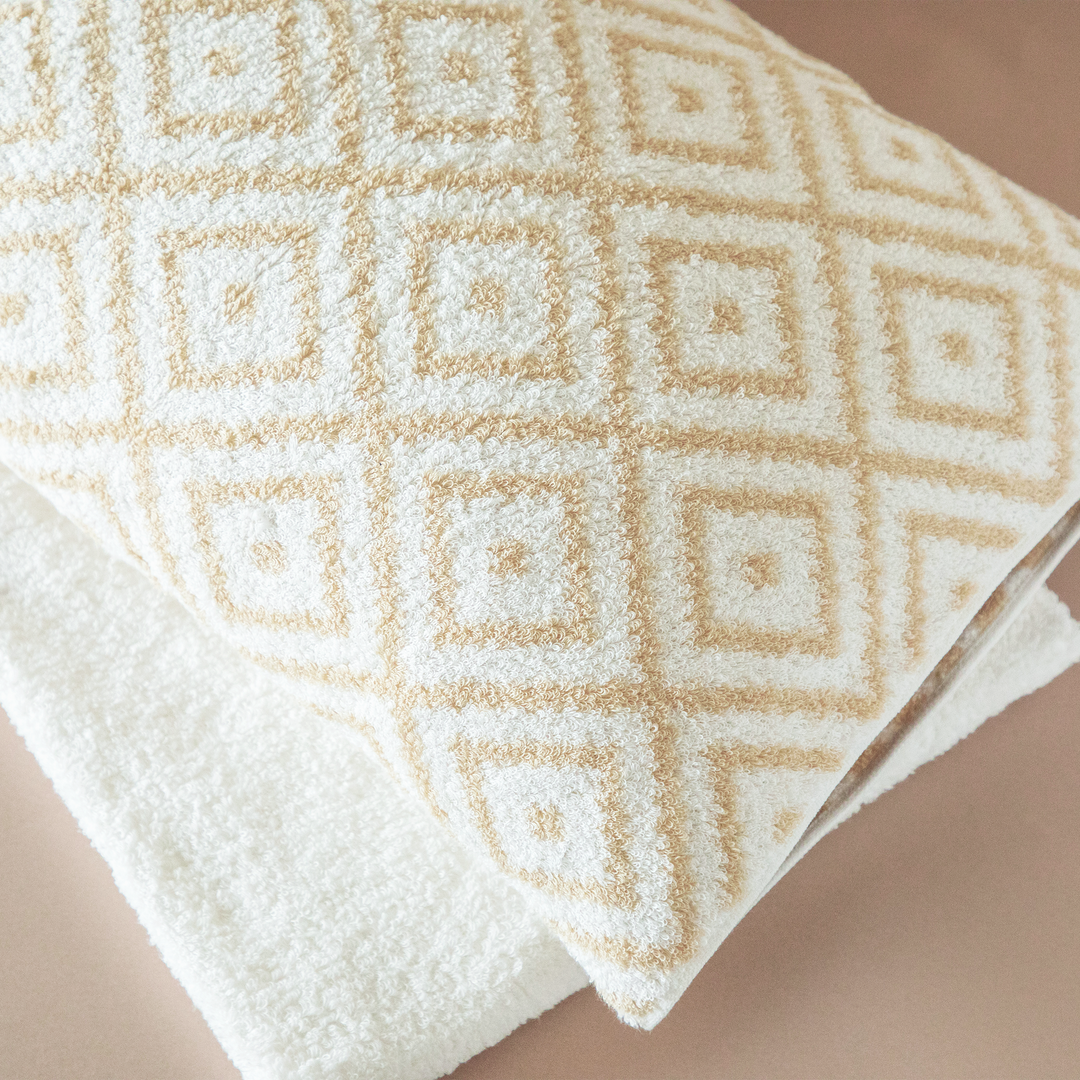 今治タオルの伝統技術から生まれた肌に優しい枕カバー  4色【CUOL】