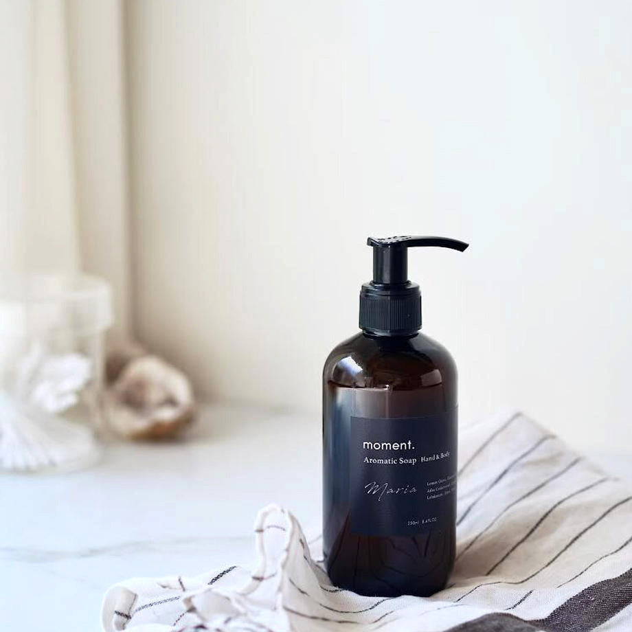 アロマ香る天然由来のハンド&ボディソープ 【moment.】