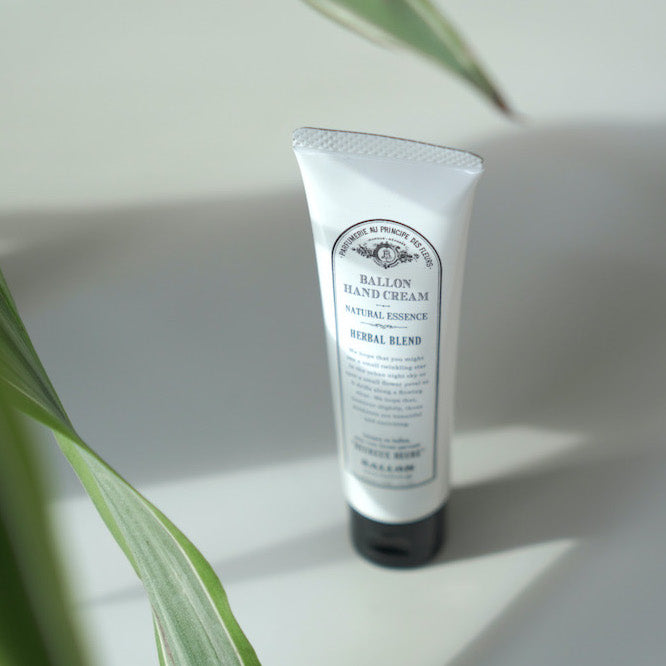 天然系保湿成分を贅沢に配合&100%ヴィーガンに拘ったハンドクリーム【BALLON】