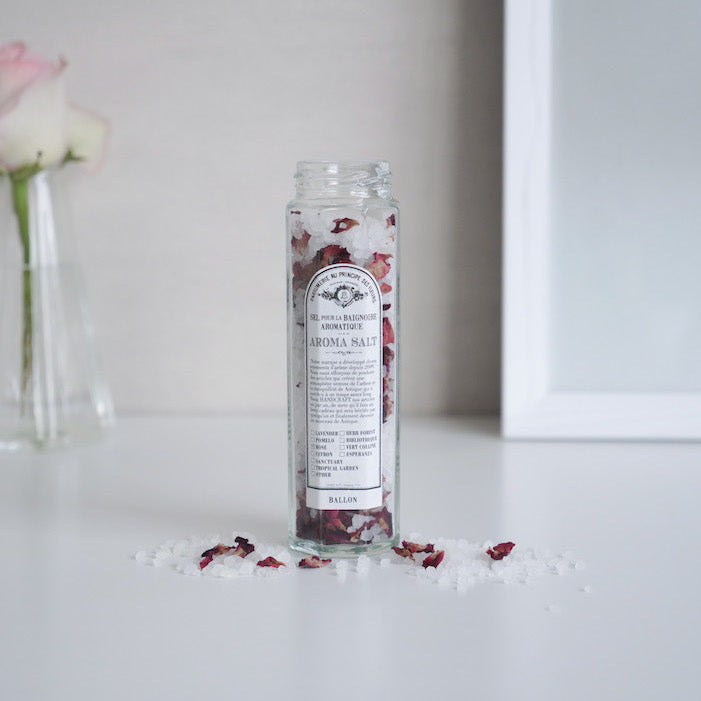 ヒマラヤ岩塩とオーガニックハーブ・アロマを調合したバスソルト【BALLON】