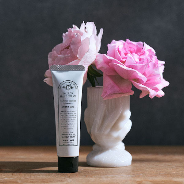 天然系保湿成分を贅沢に配合&100%ヴィーガンに拘ったハンドクリーム【BALLON】
