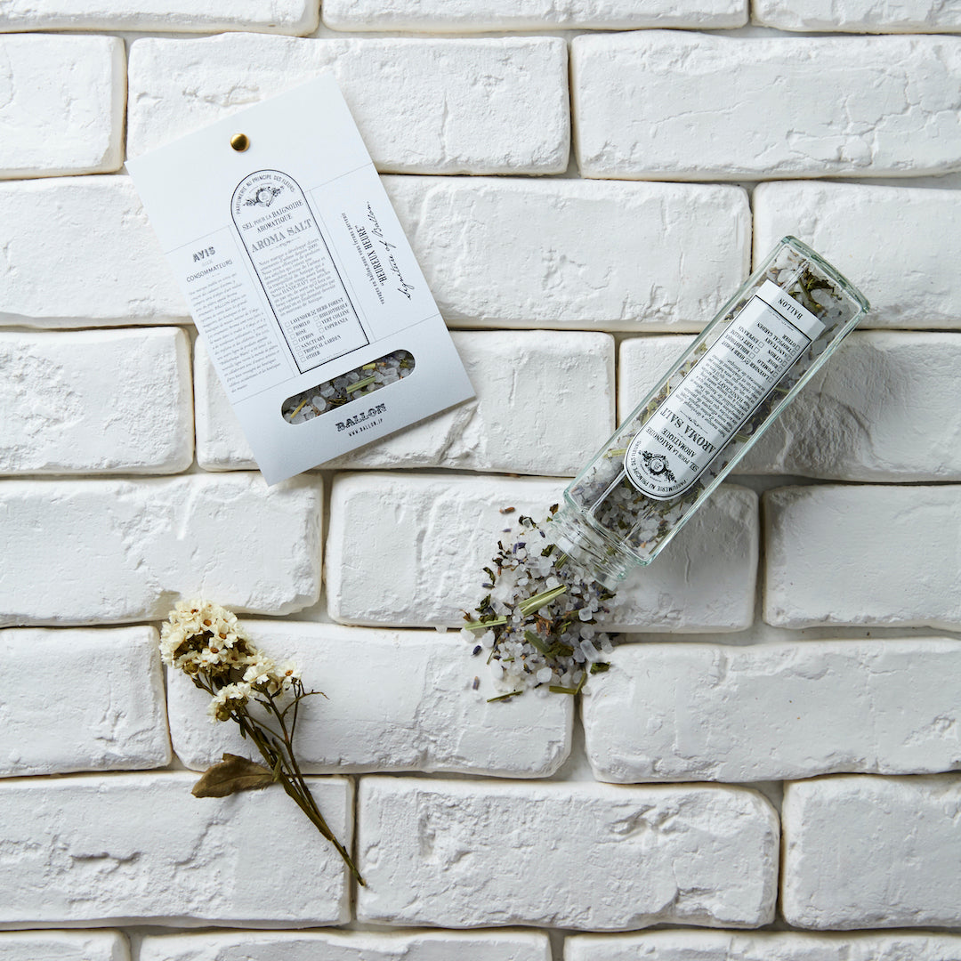 ヒマラヤ岩塩とオーガニックハーブ・アロマを調合したバスソルト【BALLON】
