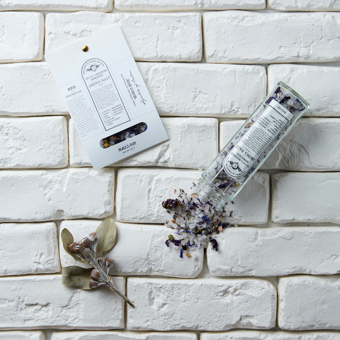 ヒマラヤ岩塩とオーガニックハーブ・アロマを調合したバスソルト【BALLON】