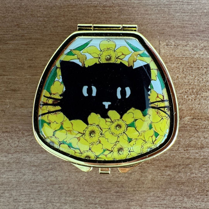 100%ナチュラル処方のリップ＆ネイルバーム