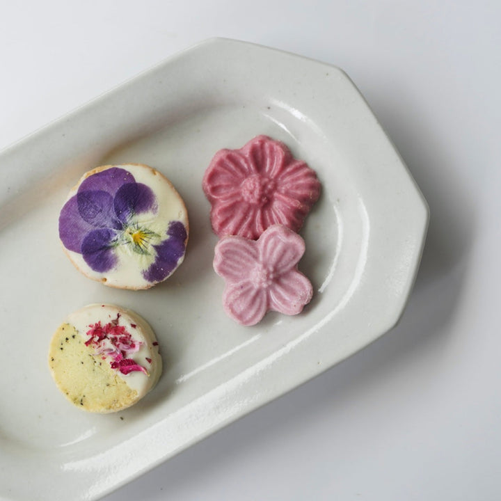 花咲く米粉のクッキー缶＆7月のポストカード / 暮らしに花を贈る