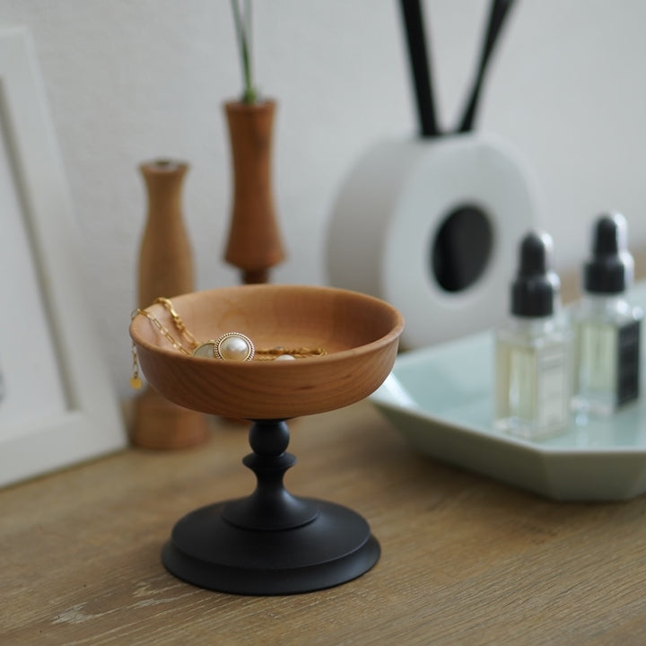 木の温もりある一輪挿しとキャンドルスタンド｜osio craft