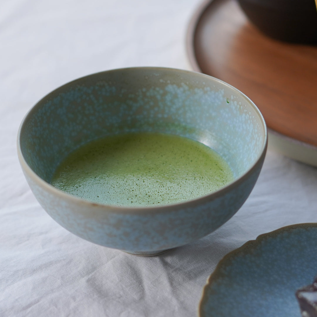 清水焼の抹茶碗（kiwakoto）