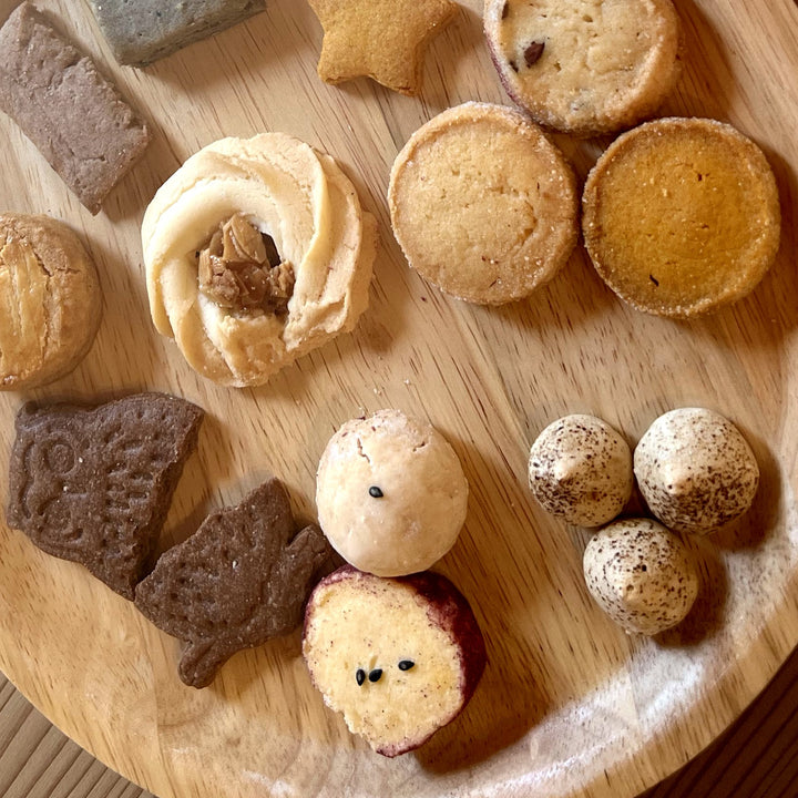 季節のクッキー缶 、12種の味を楽しむ - 秋 -
