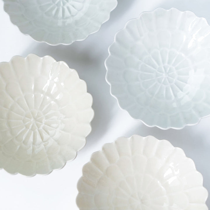 【訳あり】青と琥珀の菊五寸鉢（約15cm）