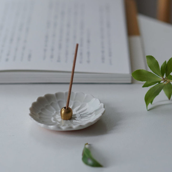 青と琥珀の菊皿（豆皿、小皿）