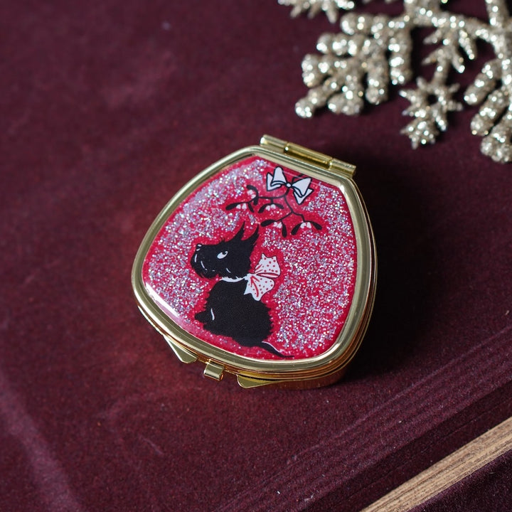 100%ナチュラル処方のリップ＆ネイルバーム