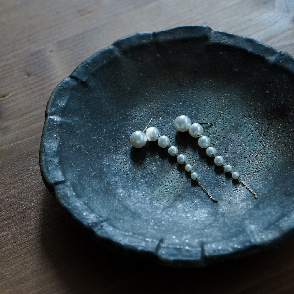 K10YG 7dots Pearl Pierced Earring