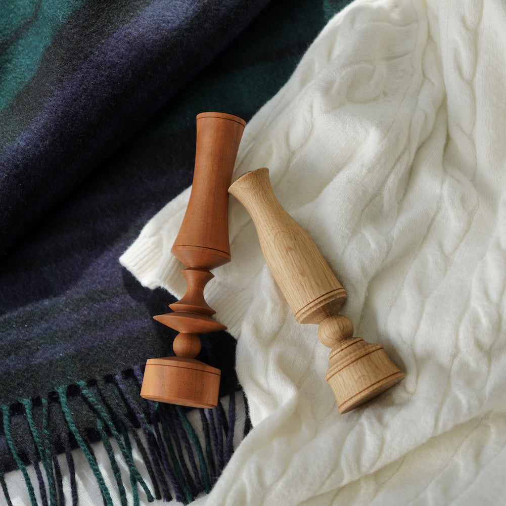 木の温もりある一輪挿しとキャンドルスタンド｜osio craft