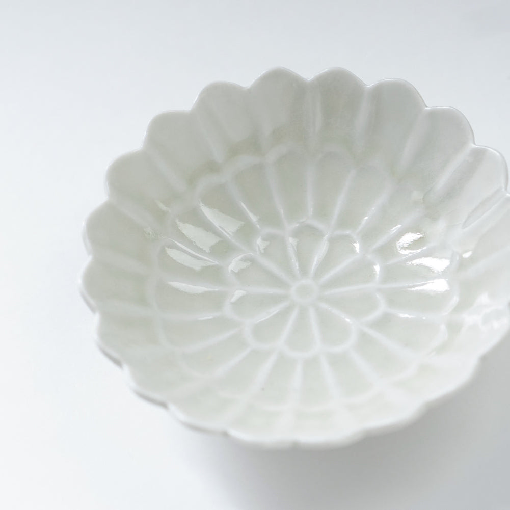 【訳あり】青と琥珀の菊四寸鉢（約12cm）